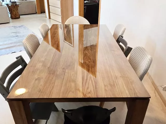 Clear tempered glass for dining table 